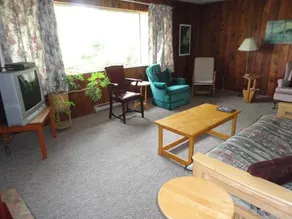 A Tamarack House - Image 4