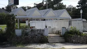 Twin Lakes Inn - Image 2
