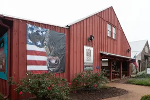 Coyote Station Guesthouse - Image 2