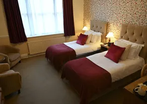 Orchard Club - Image 2