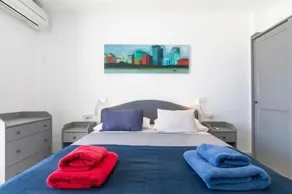 Superb Large Apartment on the Beach - Image 2
