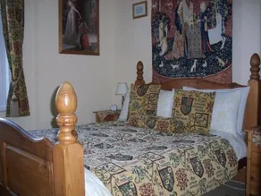 Minstrel's Rest - Image 3
