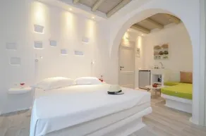 Naxian Spirit Suites & Apartments - Image 5