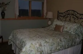Springdale Inn - Image 3
