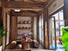 There are guest houses in Tianshui Ancient City - Image 3