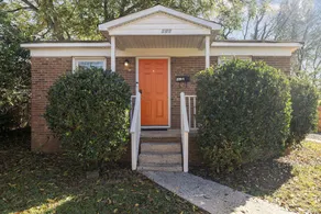 Cozy Retreat near Uptown with Hot Tub - Image 2