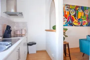 Colourful Bondi Living - Image 4