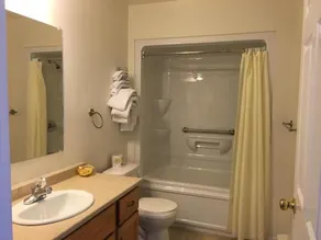Airport Inn - Image 4