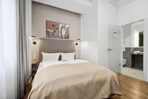Living on Easystreet - Image 2