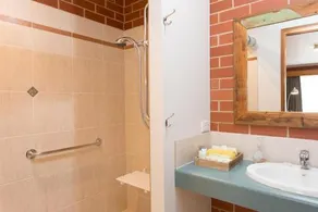 Yackandandah Motor Inn - Image 4
