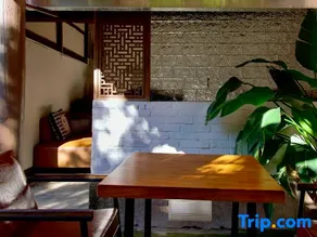 WeiShan Ancient City Ruoyu Beiyuan Homestay - Image 5