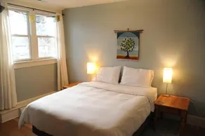 Travelers' House - Image 2