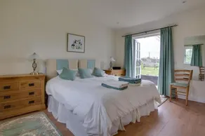 Pound Hill Cottage - Image 4