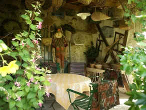 Quaint Holiday Home With Garden in Mézy-moulins France - Image 4