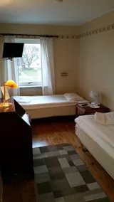 Abrins Hotel - Image 2