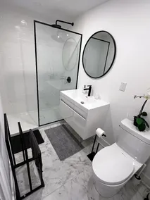 New Spacious 2BR Apt Thornhill - Image 2