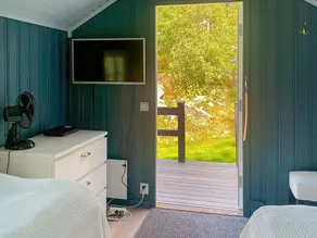 6 Person Holiday Home in Kungshamn - Image 4