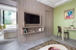 Eaton House Village Road - Image 3