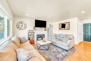 Cozy Oaks - A Coastal Getaway with Idyllic Scenery - Image 3