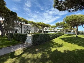 Residence Garden - Image 4