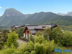 Fanjing Cloud Villa Hotel - Image 4
