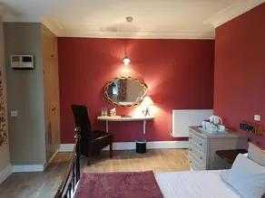 Heddon's Gate Hotel - Image 4