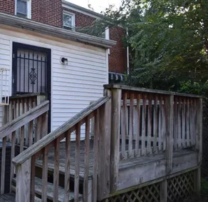 Quiet Three Story House in Fort Dupont - Image 2