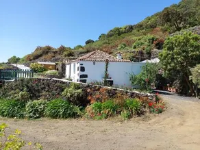 VV Casa Bastina "by henrypole home" - Image 5