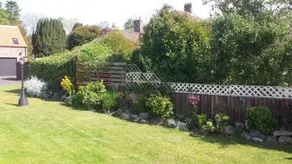 Donegal Court Yard - Image 4