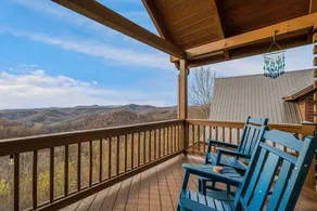 Stunning Views~Hot Tub~Pool Table~Wolf Ridge Cabin - Image 4