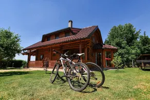 Hazelnut Pool House - Image 2