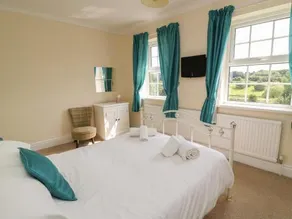 Woodhill - Image 4