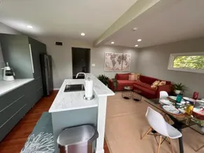 Private & Luxurious Apartment - Image 3