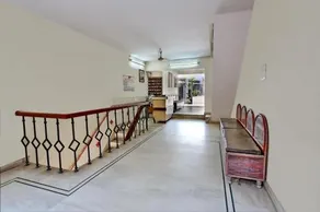 Parkash Hotel - Image 2
