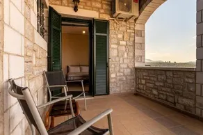 Papadeas Villas - Image 3