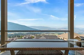Oh What A View! 2 bed Suite - Image 3