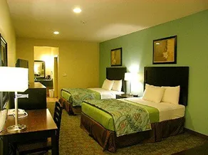 Grand Inn And Suites - Image 2