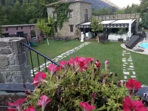 Pnoi Hotel - Image 2