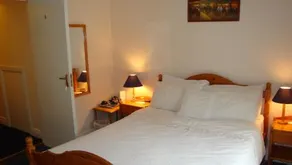 The Blue Door Bed & Breakfast - Image 4