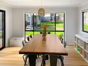 Coastal Charm Dog Friendly home by Custom Bnb Hosting - Image 3