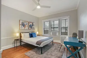 Chic 2BR Apt - Roscoe 1 - Image 3