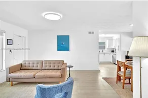 Enjoy a Comfortable Stay at this House - Image 4