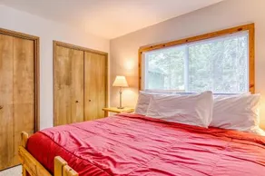 Mt Hood Chalet Vacation Rental - Image 2