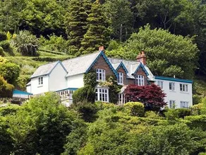 Pine Lodge Guest House - Image 2