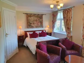 Ditton Lodge - Image 2