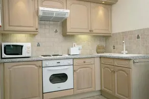 Panama Apartments - Image 2