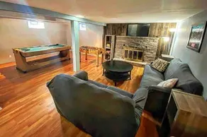 Adorable&Cozy Suburban Home Mins from Dwtn Airport - Image 3