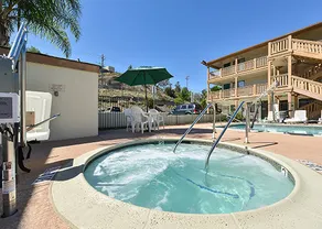 Rodeway Inn & Suites El Cajon San Diego East - Image 3