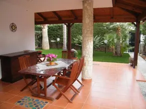 B&B Offside - Image 4