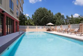 Holiday Inn Express Murfreesboro Central - Image 4